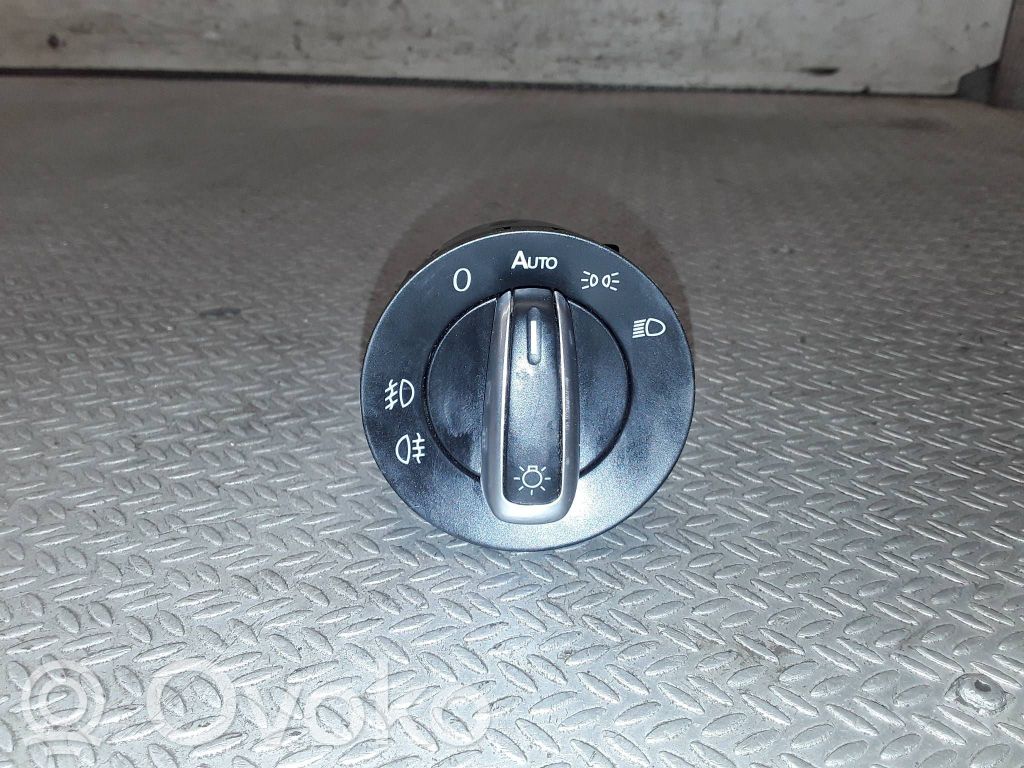 Volkswagen PASSAT CC Interruptor de luz 