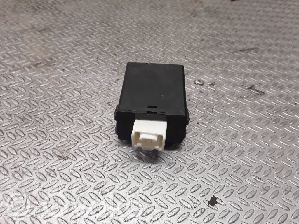 Keyless (KESSY) go control unit/module   X1T85672M,SKE12601