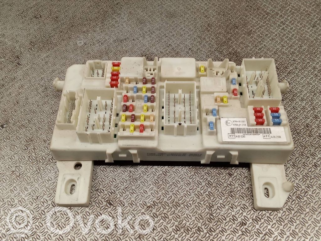 Ford Focus Fuse module 
