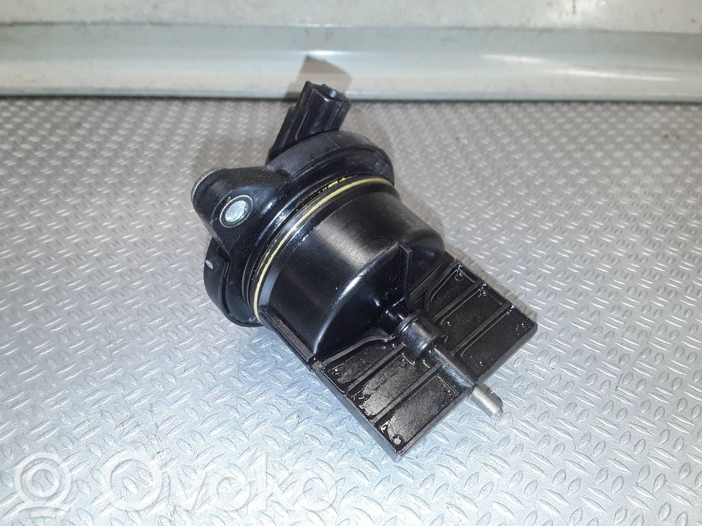 Idle control valve (regulator)   XW4E9L490AD