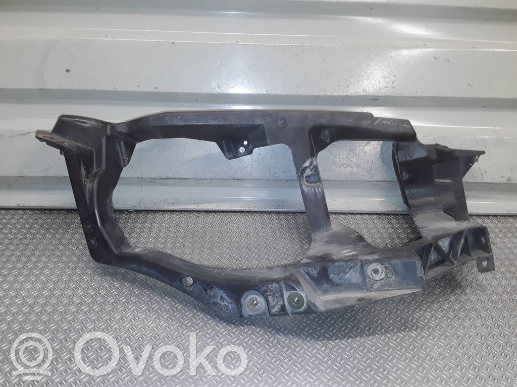 Mitsubishi Colt Headlight/headlamp mounting bracket 