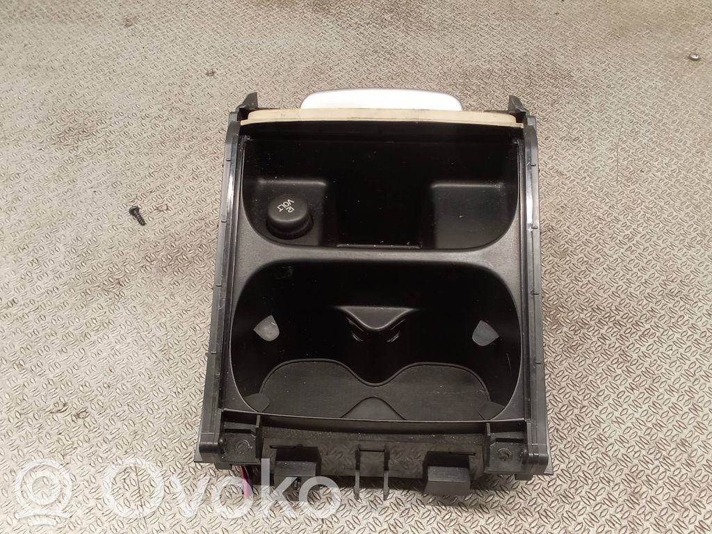 Cup holder   39997577