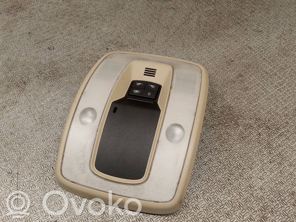 Front seat light   39806293