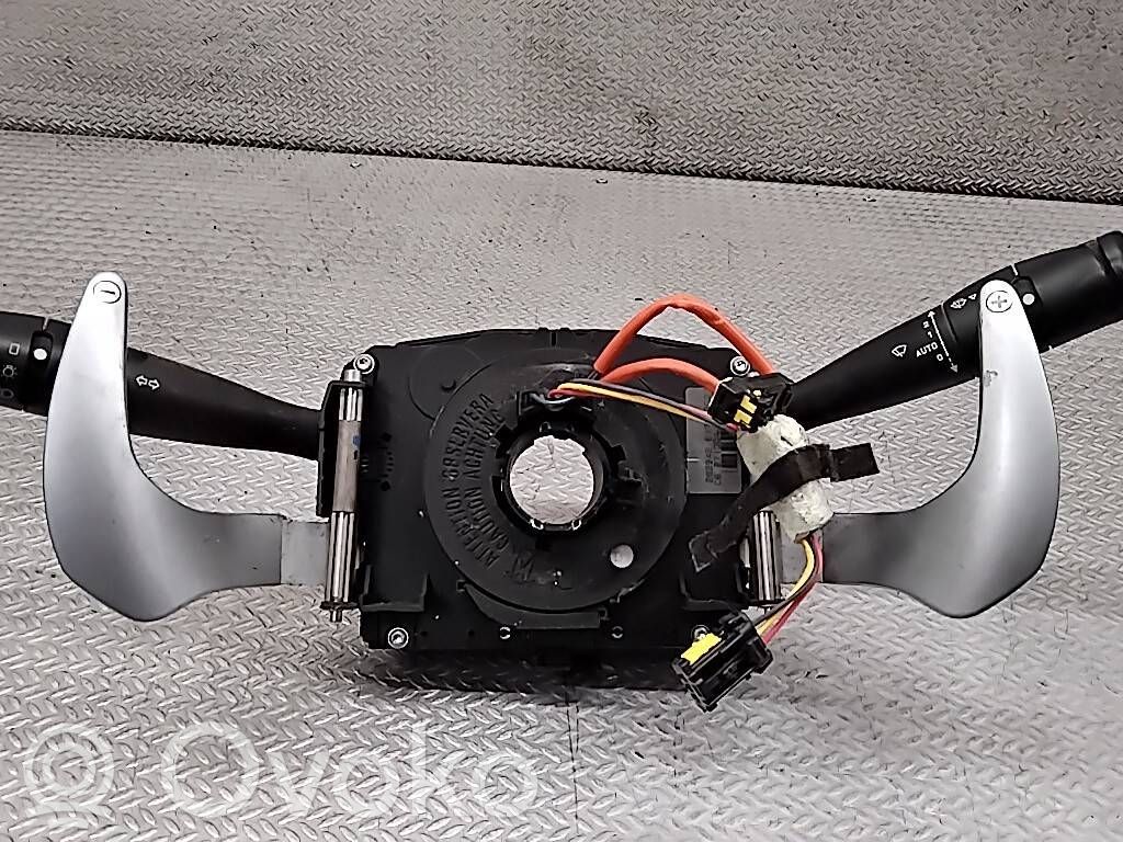 Citroen C3 Pyyhkimen/suuntavilkun vipukytkin 