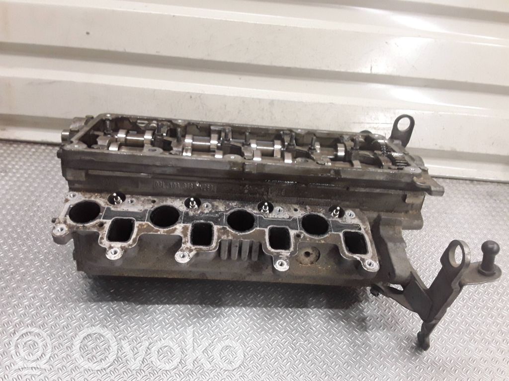 Volkswagen PASSAT B6 Engine head 