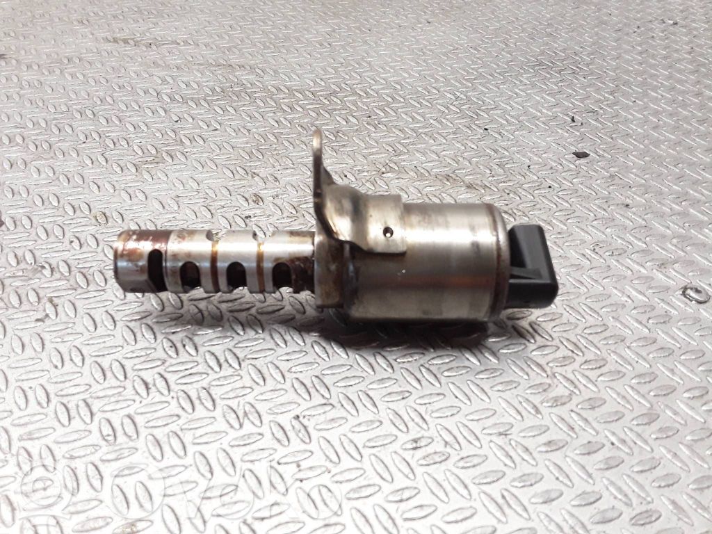 Electrovanne position arbre à cames   6M8G6M280