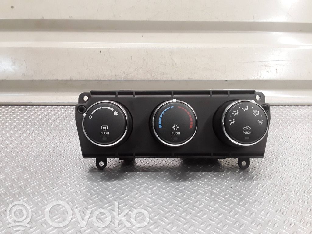 Dodge Nitro Climate control unit 