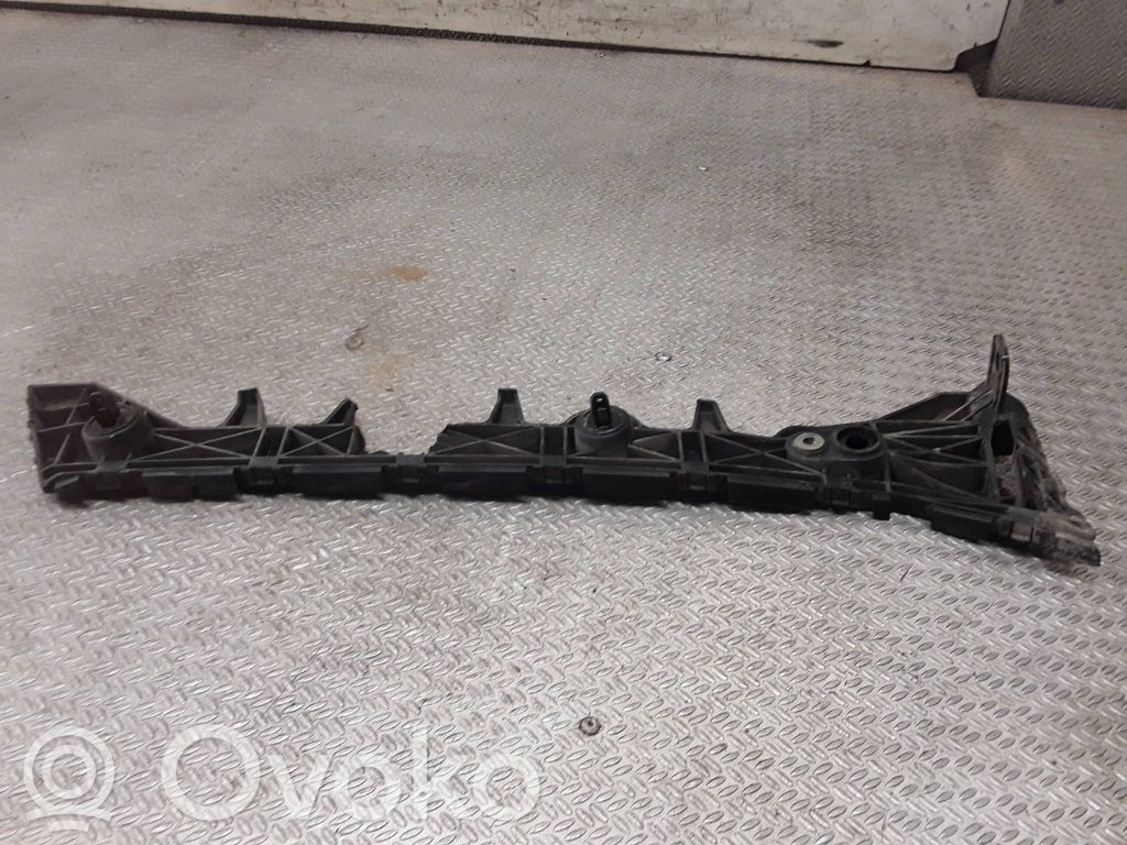 Rear bumper mounting bracket   GHP9502H1,K4150