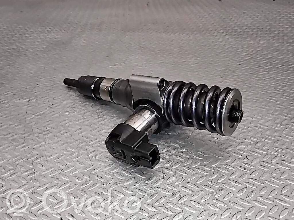 Inyector de combustible   03G130073D