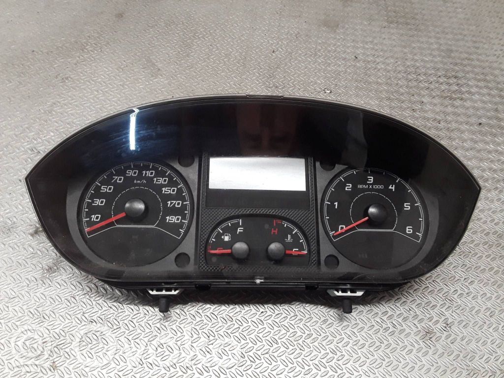 Speedometer (instrument cluster)   1385914080