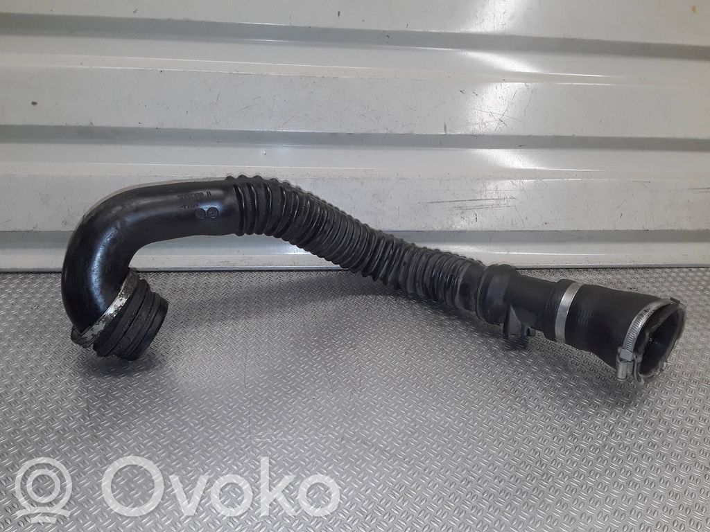 Intercooler hose/pipe   2003269D