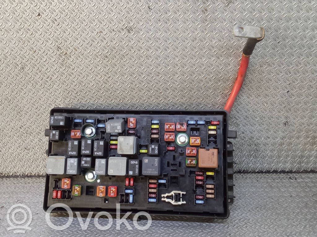 Módulo de fusible   13275876