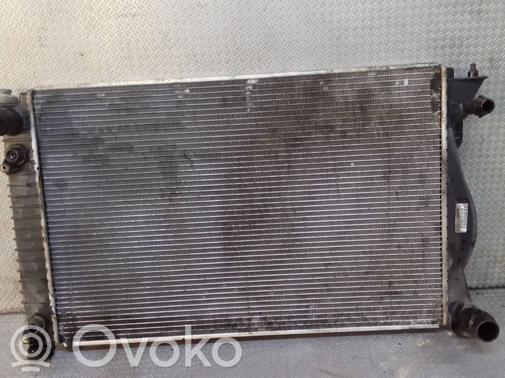 Coolant radiator   4F0121251M