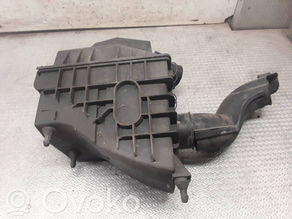 Air filter box   6C119600BB