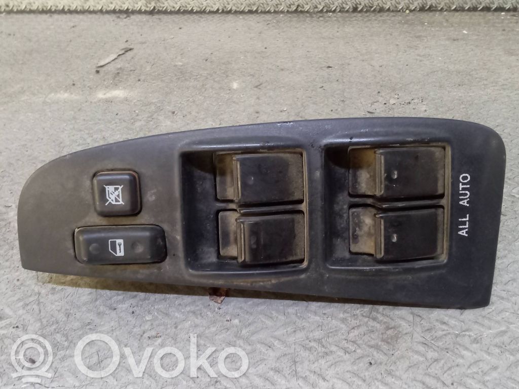 Toyota Avensis T250 Przyciski szyb 
