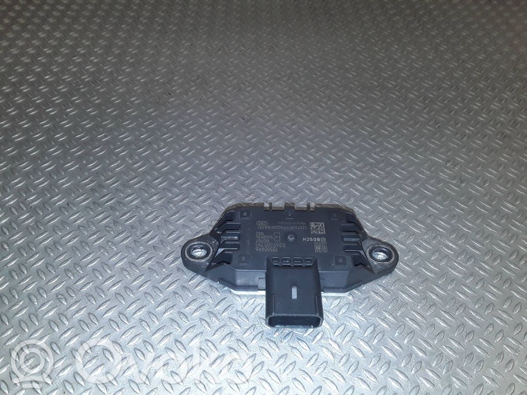ESP Drehratensensor Querbeschleunigungssensor   13500996,0265005791