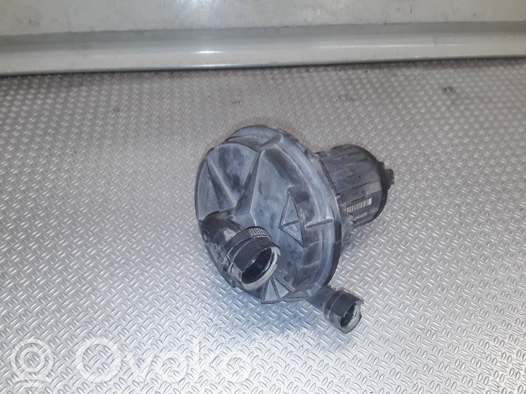 Porsche Cayenne (9PA) Pompa powietrza wtórnego 