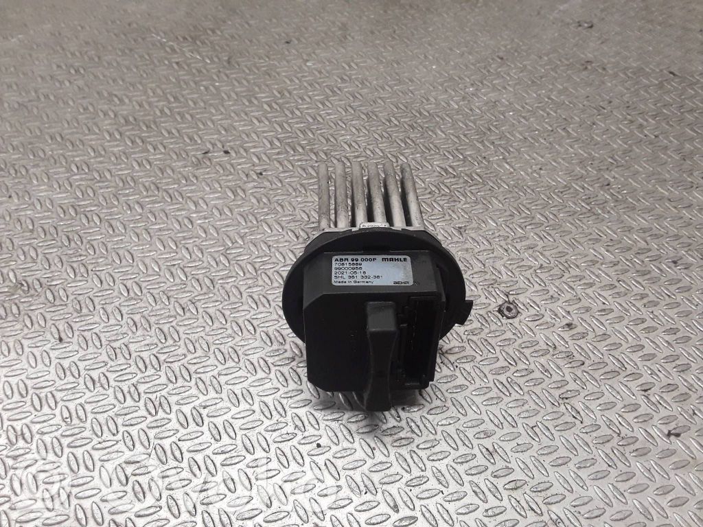 Volvo V70 Heater blower motor/fan resistor 