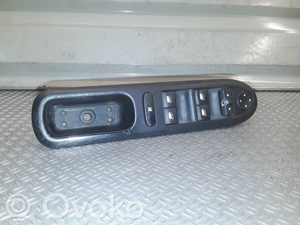 Peugeot 407 Comutator comandă geamuri electrice 