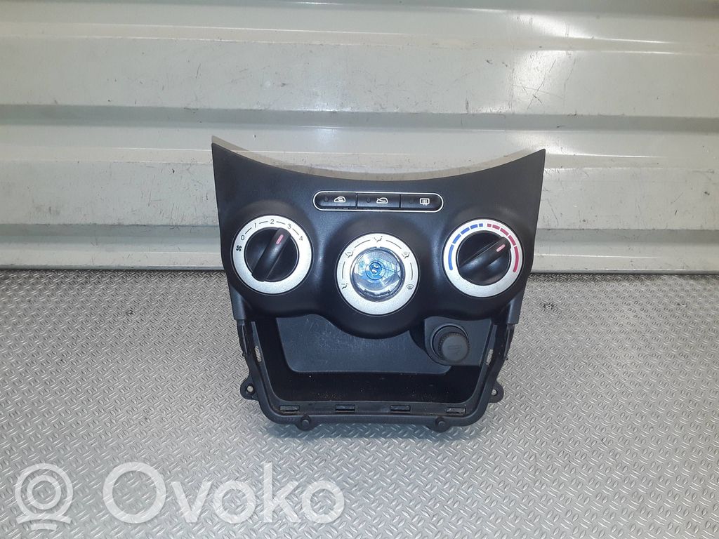 Hyundai i10 Climate control unit 
