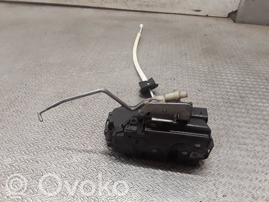 Audi A2 Front door lock 