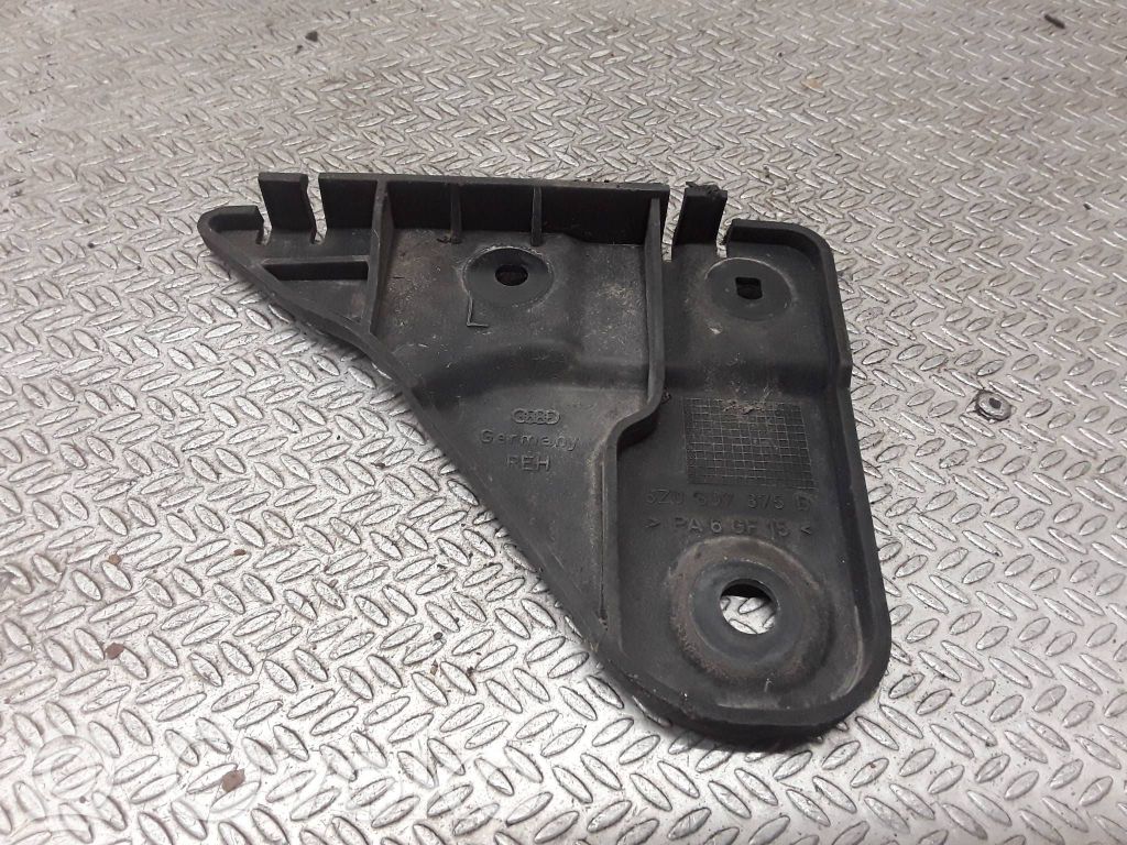 Support de pare-chocs arrière   8Z0807375B