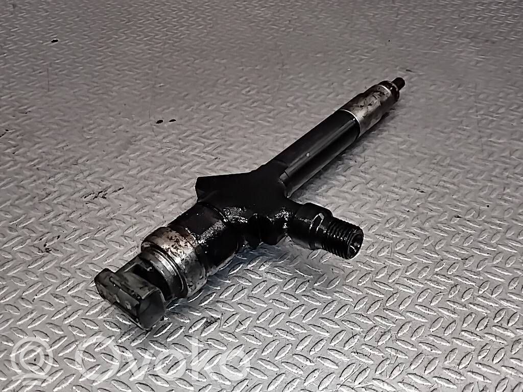 Injektor Einspritzdüse   RF7J13H50