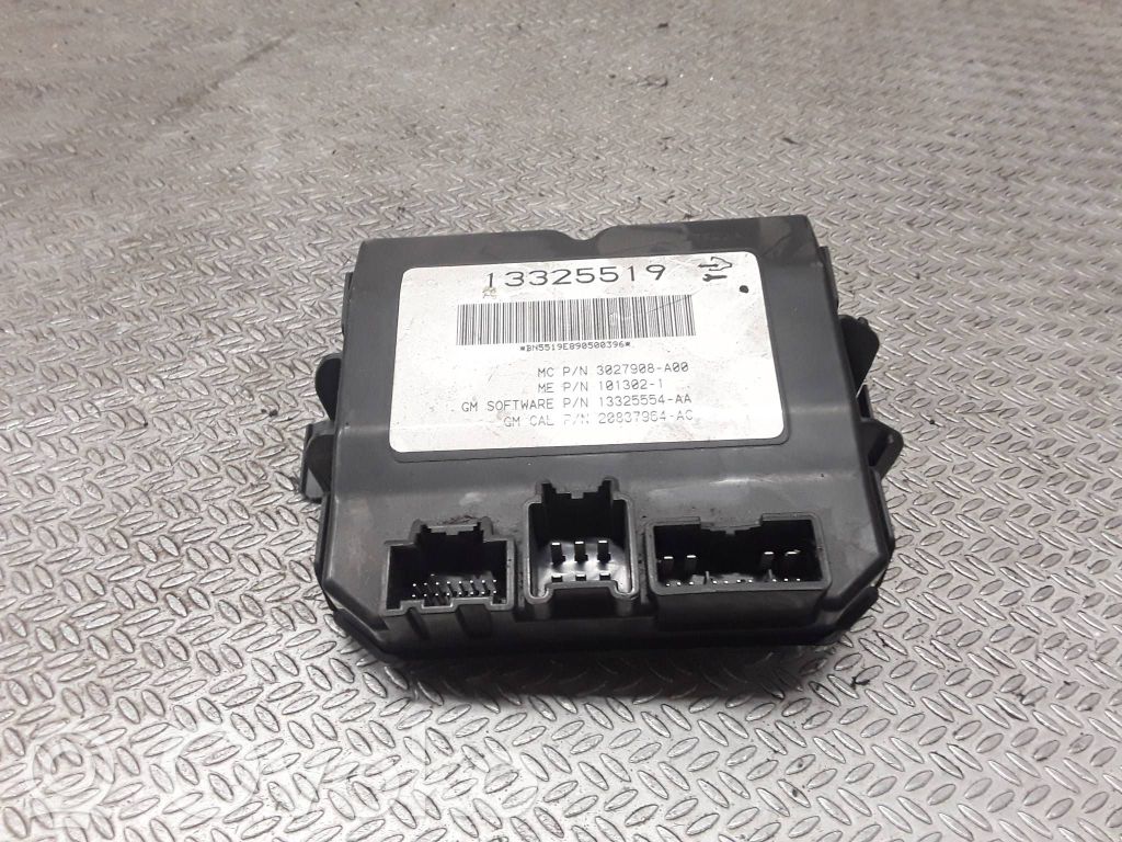 Opel Insignia A Tow bar trailer control unit/module 