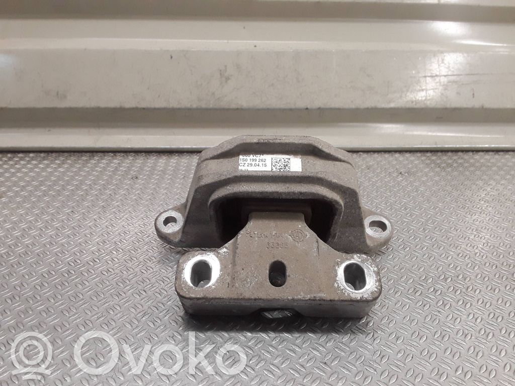Volkswagen Up Engine mount bracket 