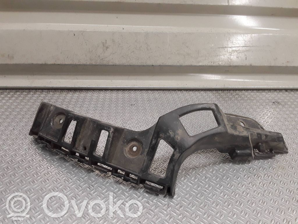 Rear bumper mounting bracket   1S6807394D