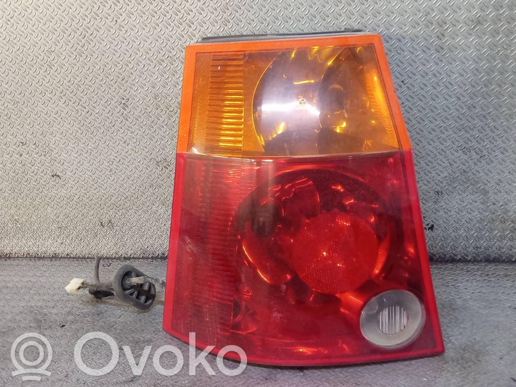 Rear/tail lights   04857587