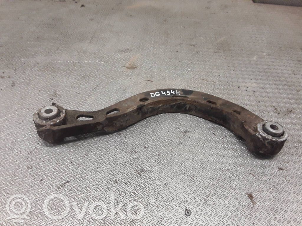 Rear control arm