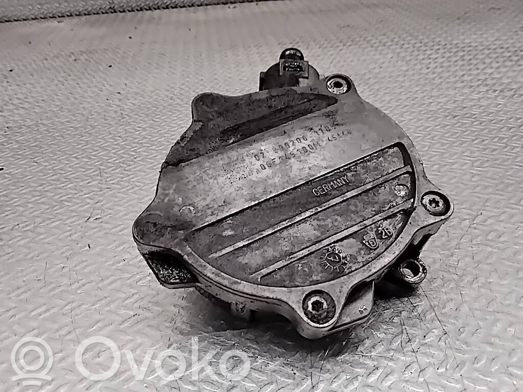 Audi A6 S6 C6 4F Bomba de vacío 