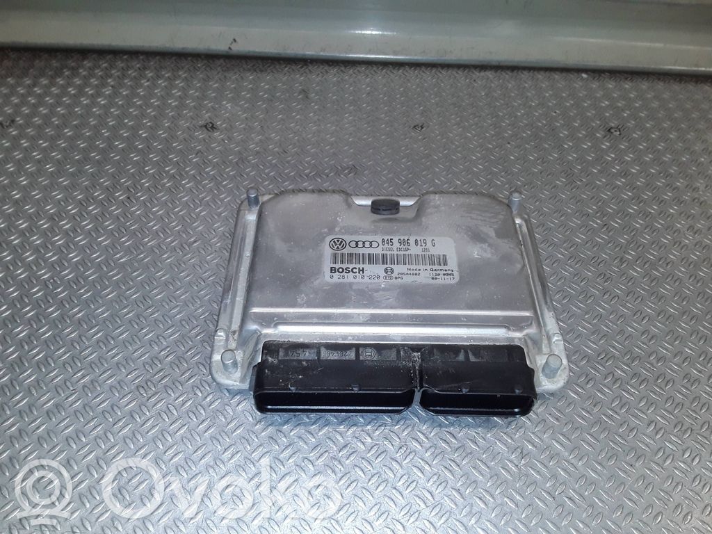 Motorsteuergerät/-modul   045906019G,0281010220