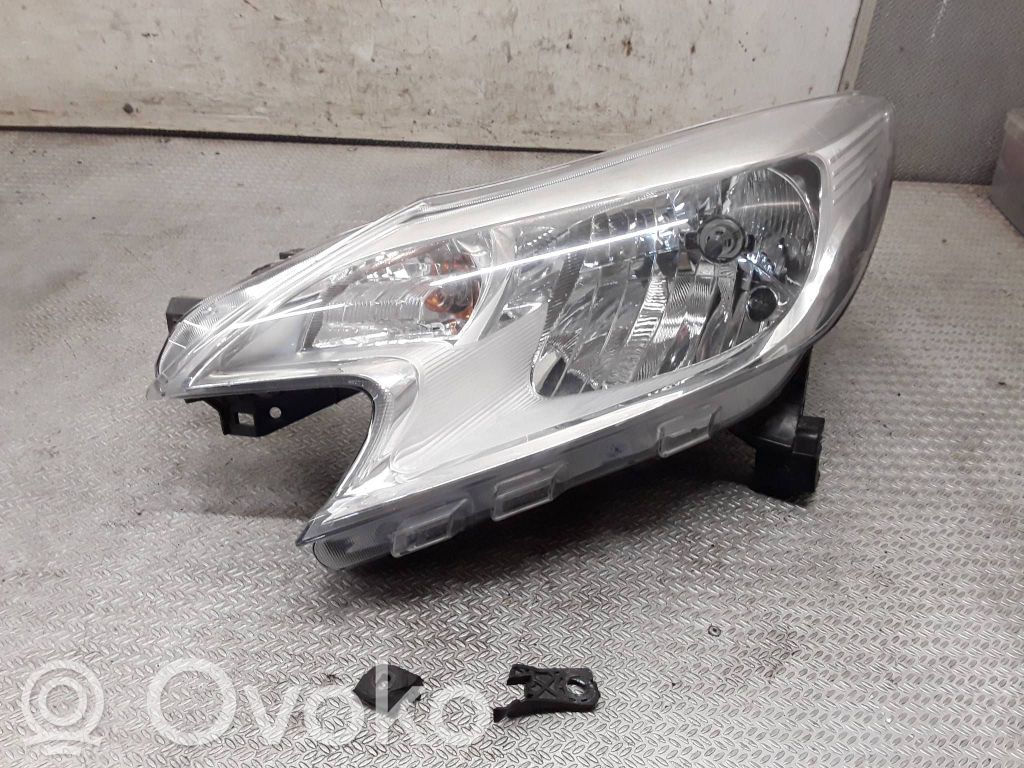 Nissan Note (E12) Phare frontale 