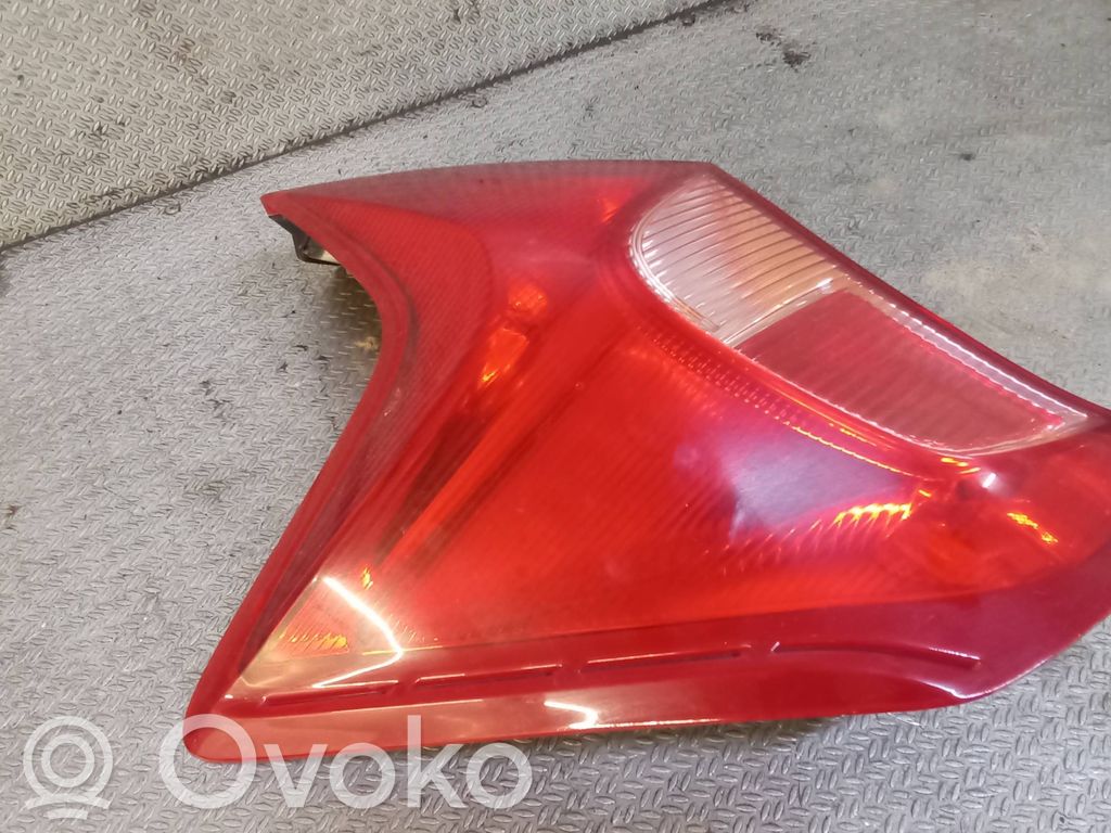 Lampa tylna