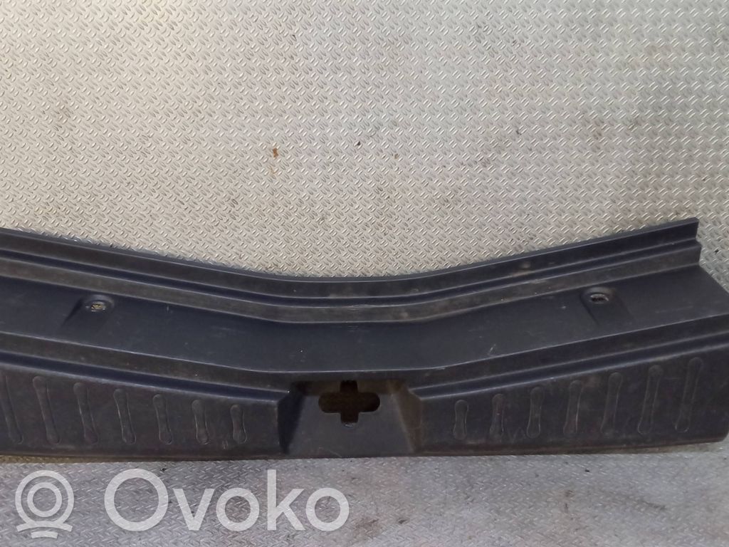 Nissan Note (E12) Protector del borde del maletero/compartimento de carga 
