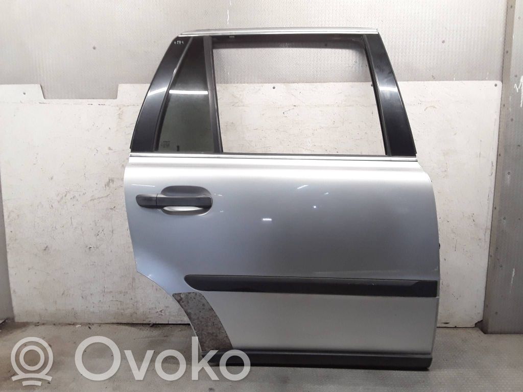 Rear door
