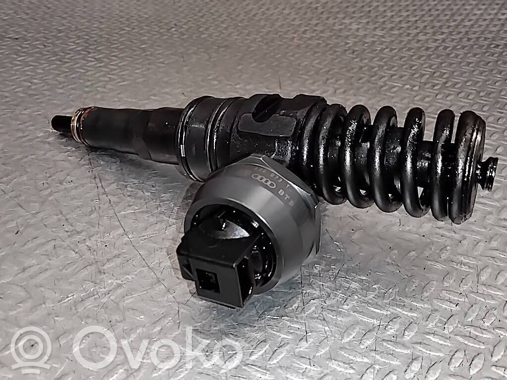 Polttoainesuutin   045130073T
