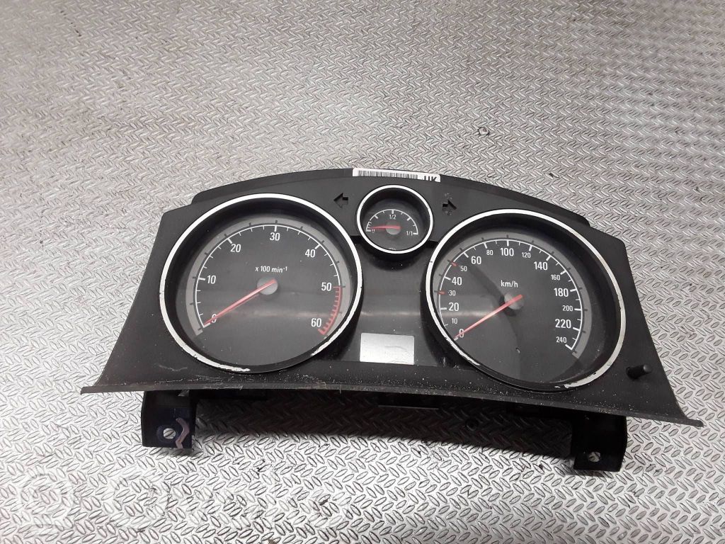 Opel Zafira B Vitezometru (grup de instrumente) 