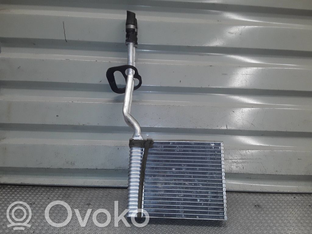 Lämmityslaitteen kenno   3M5H18476EA
