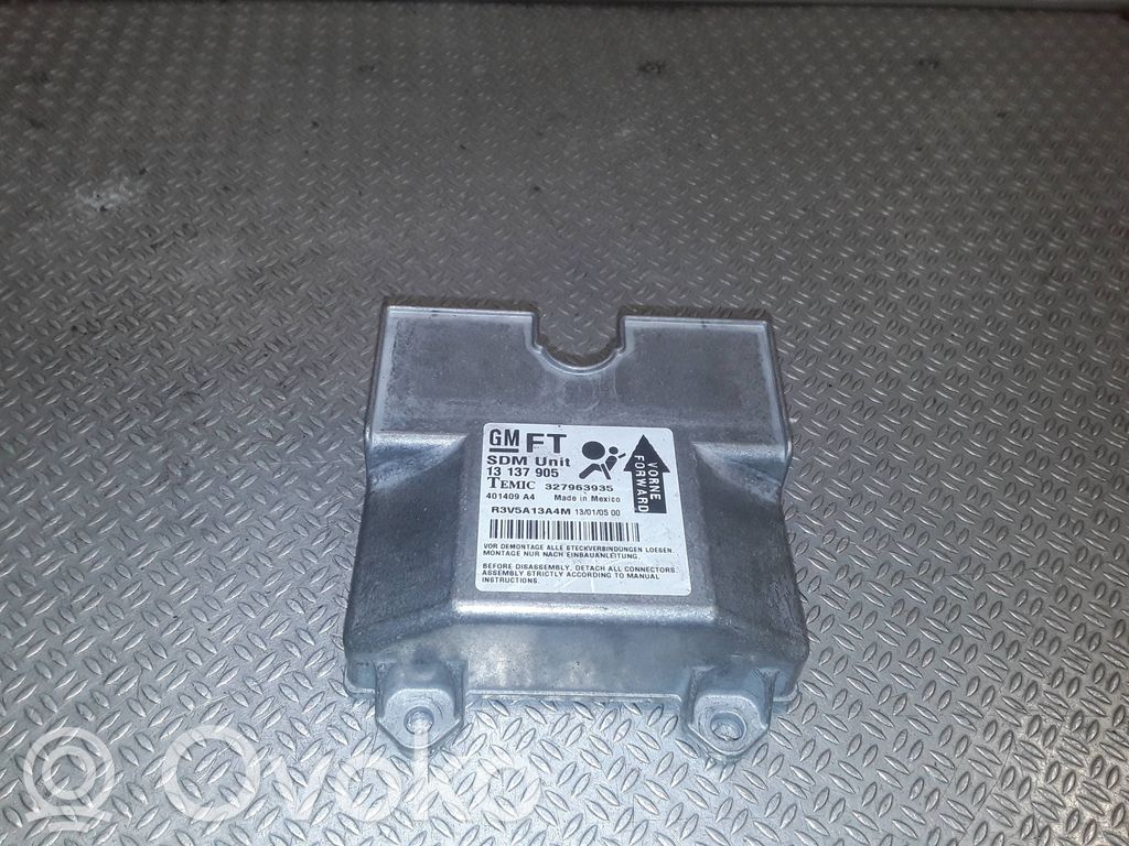 Opel Astra H Unidad de control/módulo del Airbag 