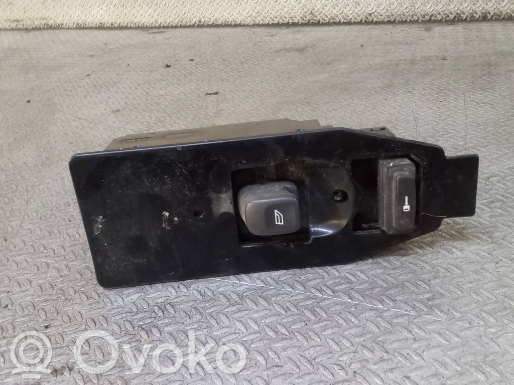 Przyciski szyb   30658117