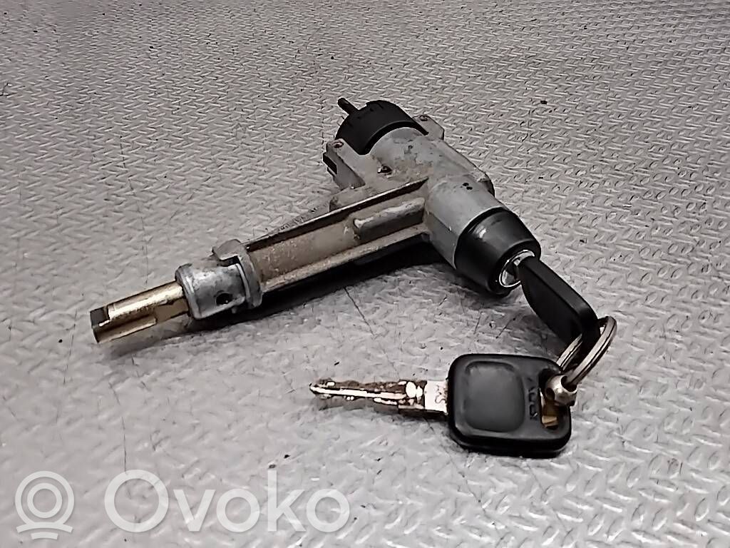 Cerradura de encendido   4A1905851