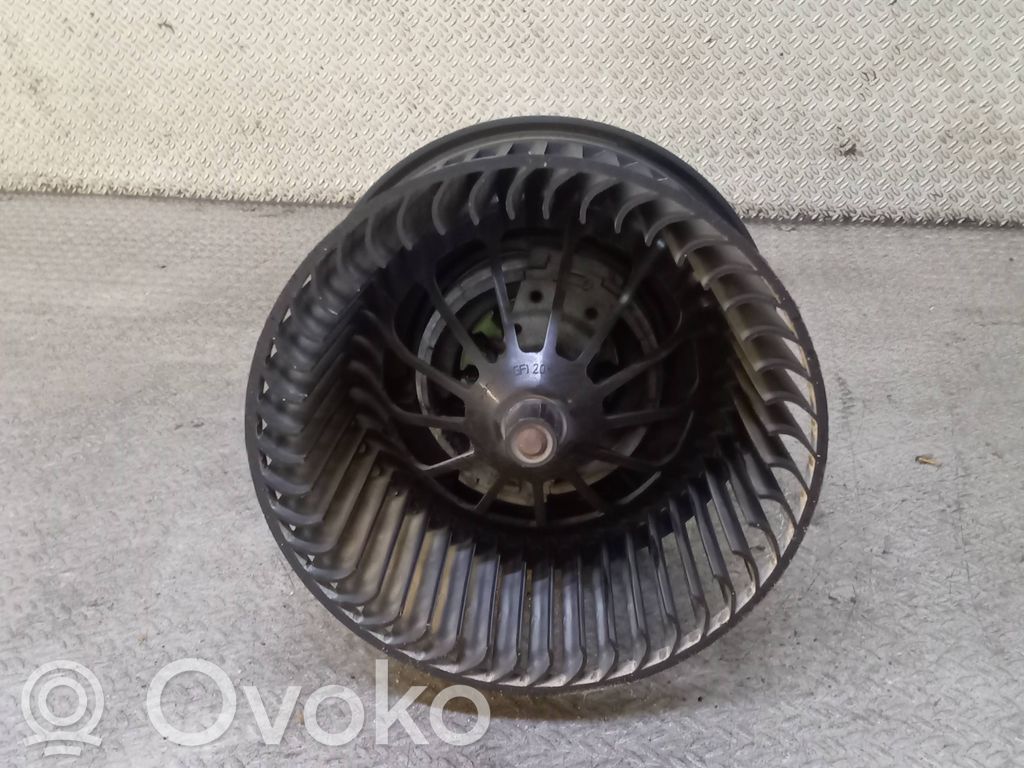 Lämmittimen puhallin   7G9T18456CA