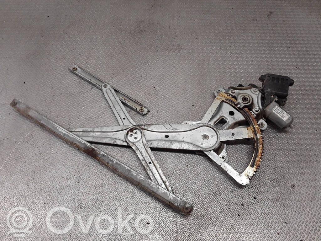 Toyota Corolla Verso AR10 Macara ușă față cu motor