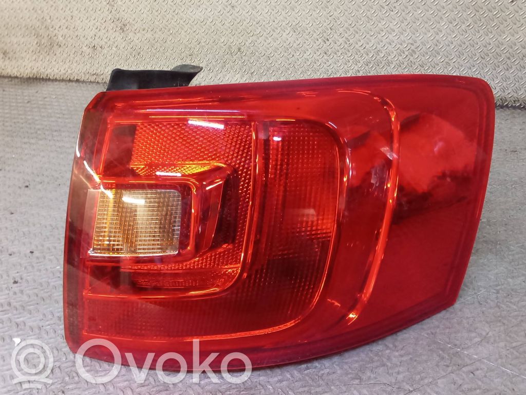 Volkswagen Jetta VI Lampa tylna 