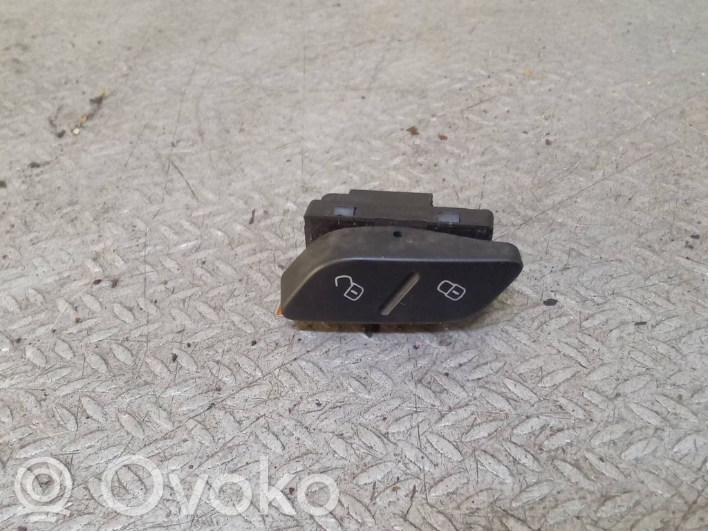 Volkswagen Jetta VI Buton comutator închidere centralizată 