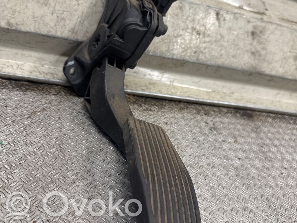 Volkswagen Golf Plus Pedał gazu / przyspieszenia
