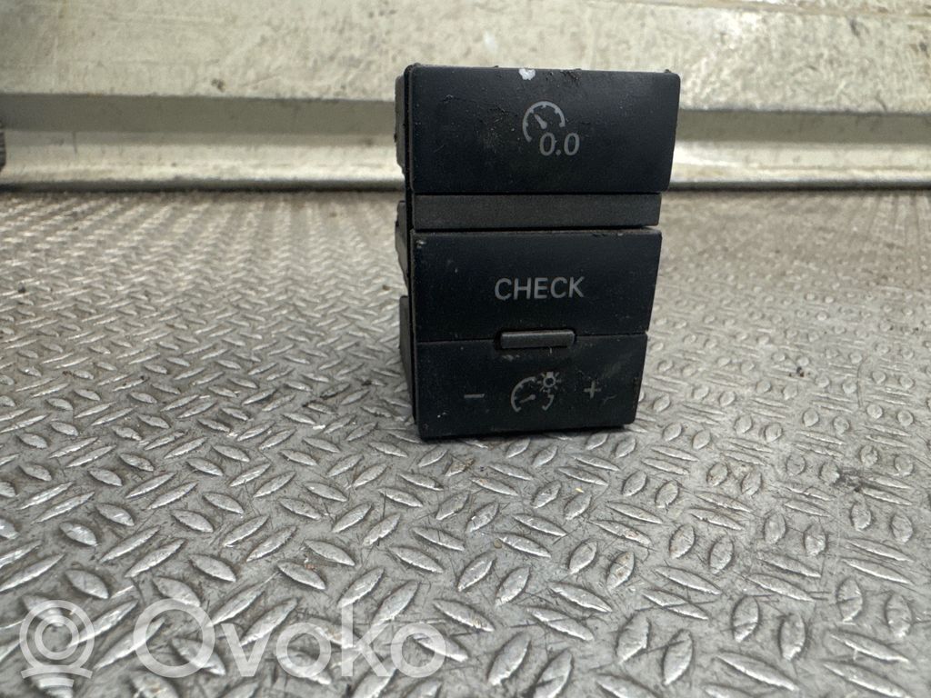 Audi A6 S6 C6 4F Mittariston valaistuksen säätökytkin